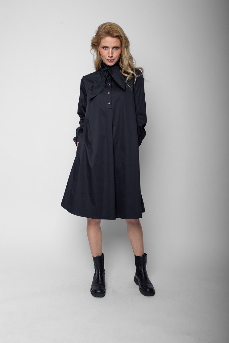 Damenkleid