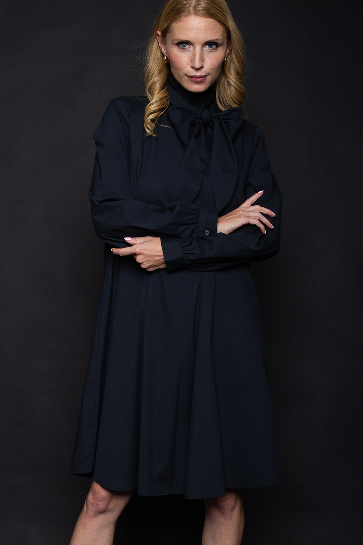 Damenkleid